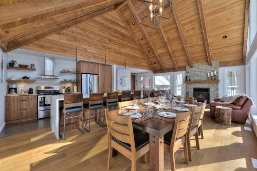 Pine Tree Lodge - Région Mont Tremblant - Laurentides (Pine Tree Lodge - Region Mont Tremblant - Laurentides) in Amherst (QC)