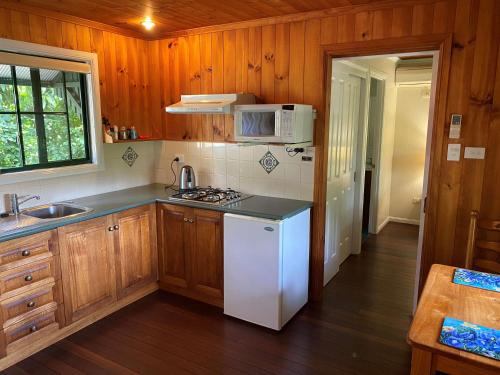 virtuve, Bilyana Cottages in Charlwood