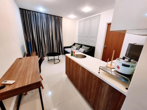 Kozi Square Twin Connecting Room - Kuching
