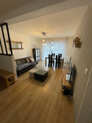 Superbe appartement en résidence avec balcon - Location saisonnière - Benfeld