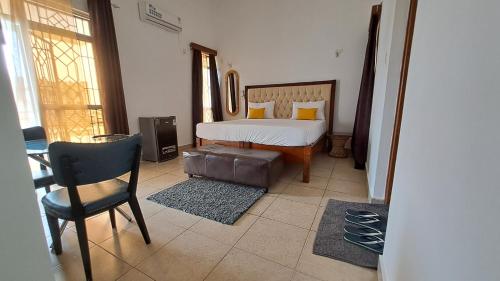 Three-Bedroom Villa image 5
