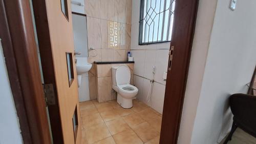 Three-Bedroom Villa image 4