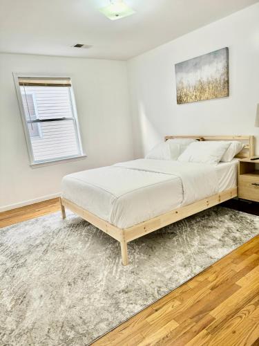 Stylish Evergreen Apartment By Newark Airport