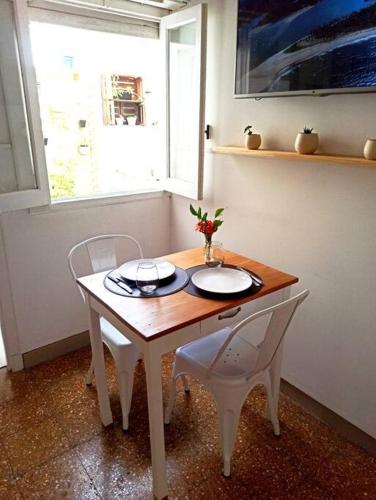 Instalações, Departamento del Mar con patio y parrilla in Próximo do Centro