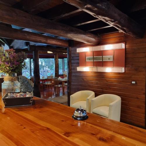 Lobby, Altos Los Pioneros & Spa in Puerto Manzano