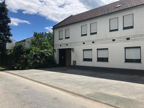 Landgasthof Zum Alten Weinstock - image 10