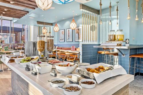 Food and beverages, ibis Styles Paignton in Paignton