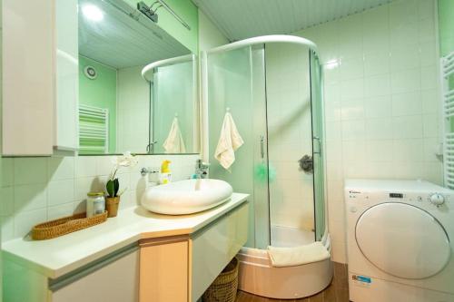 Convenient, family-friendly and stylish 3 bed apt, Skopje (photo 10)