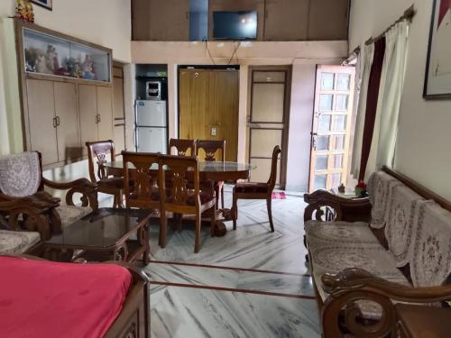 Kusum Palace