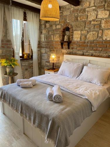 1 double bed