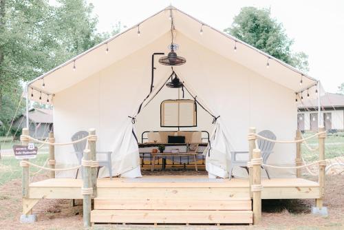 XLg Porch Deluxe glamping tents @ Lake Guntersville State Park