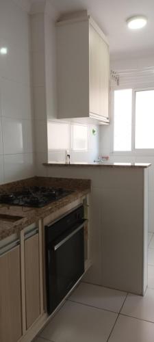 ห้องครัว, Apto com sacada GOURMET VISTA MAR in อเวียเซา