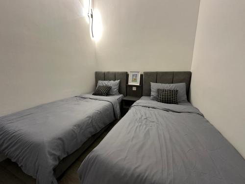 KL Pantai Bangsar South 3BR 6-11 pax next to NPE KL Pantai Bangsar South 3BR 6-11 pax next to NPE