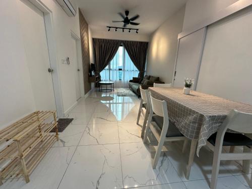 KL Pantai Bangsar South 3BR 6-11 pax next to NPE KL Pantai Bangsar South 3BR 6-11 pax next to NPE