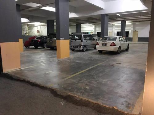 Spacious Penthouse for Big Group near National Zoo Spacious Penthouse for Big Group near National Zoo