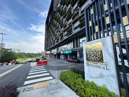 KL Pantai Bangsar South 3BR 6-11 pax next to NPE KL Pantai Bangsar South 3BR 6-11 pax next to NPE