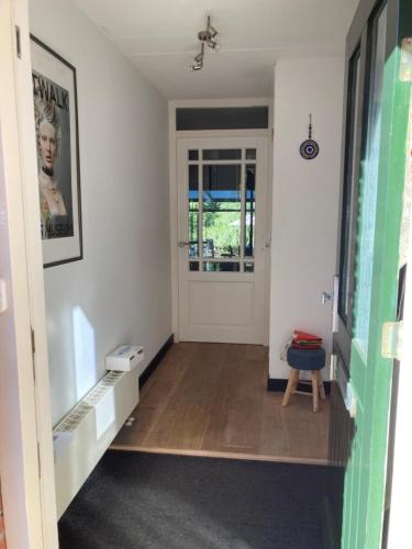 Charming Rooms with free parking, Amsterdam (photo 9)