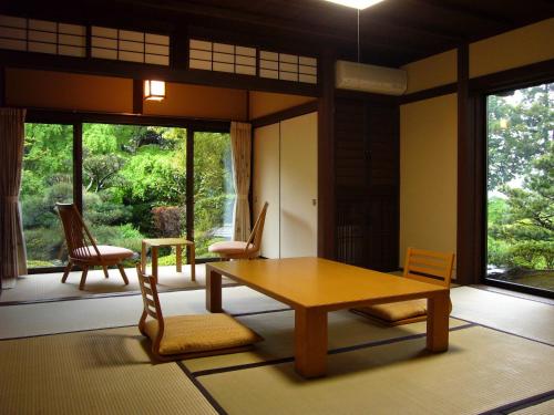 Japanese Ryokan Seryo