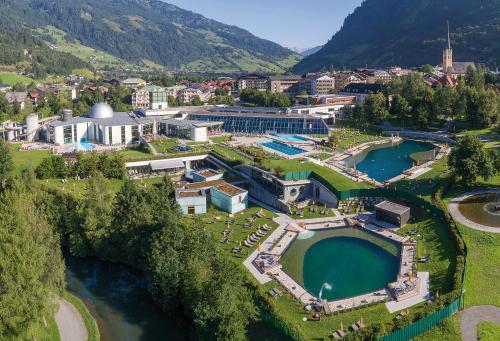 Bauernhofhotel "die Unterbergerin" - Zimmer mit Frühstück und Ferienwohnungen in Gastein mit GRATIS Thermeneintritt