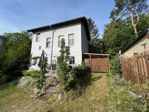 Ferienglück Isolde mit direktem Zugang zum See in Bergluch, Deutschland