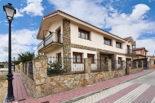 Casa Las Torres in Nava de la Asuncion