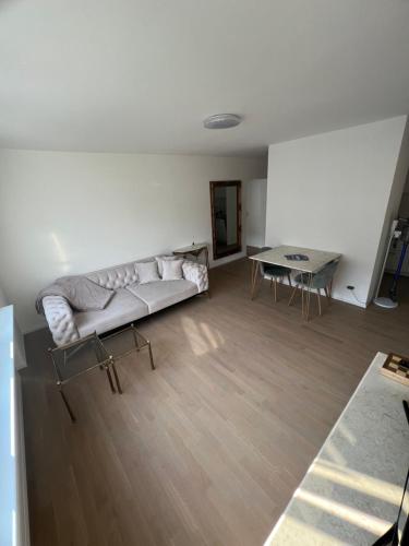 Best located & fully equipped apartment at Basel SBB main station, Basilej (fotografie 8)