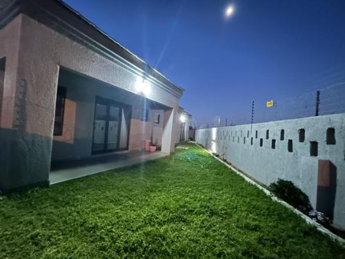 外観, Epic Springs Bed & Breakfast in ジェイング