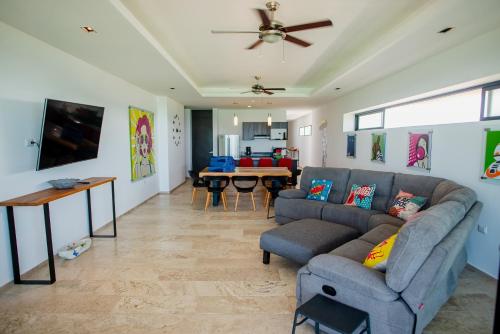 97984 Ocean views from all the bedrooms of this Deluxe beachfront Condo, Paradise in Chicxulub, Mexico
