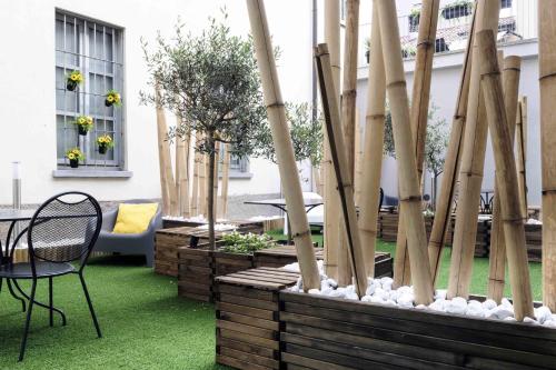Loft with Garden (2 Adults)