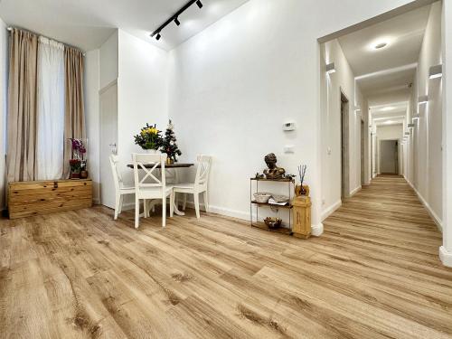 Colosseum Luxury Guest House, Рим