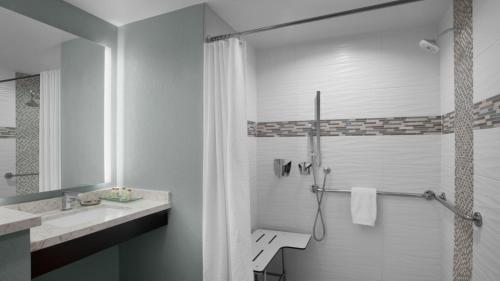Renaissance Indianapolis North Hotel photo 1