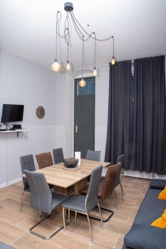 BIG CENTRAL CITY APARTMENT, Берлин (фото 7)
