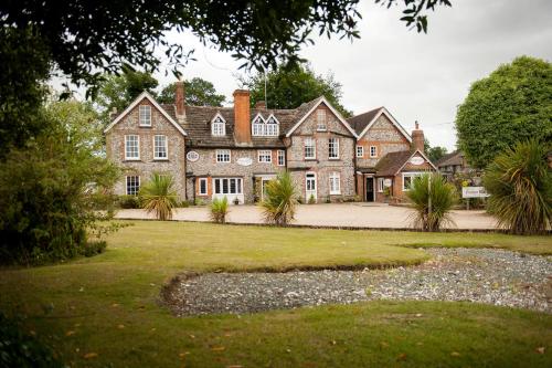 Findon Manor Hotel - image 4
