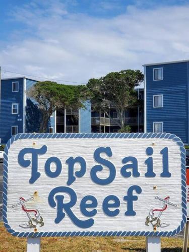 By The Sea: Gorgeous ocean views with balcony! By The Sea: Gorgeous ocean views with balcony!