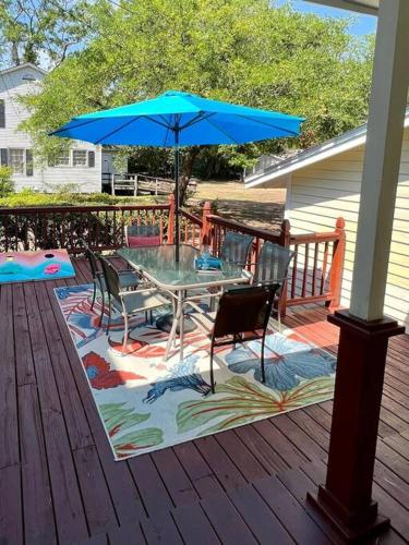 Viesnīcas āriene, Spacious 5 Bedroom Home Near Downtown with Free Parking WiFi and Deck in Hannon Park (AL)