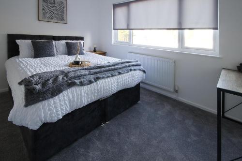Contractors, Medical staff, Relocators, Families- 5 Bedroom 3 bathroom house- 2min walk to L&D, Luton (fotografie 3)