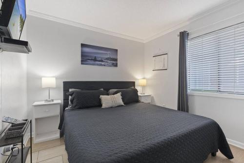 The Lookout: Tranquil Beachfront Condo The Lookout: Tranquil Beachfront Condo