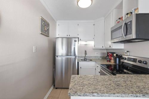 The Lookout: Tranquil Beachfront Condo The Lookout: Tranquil Beachfront Condo