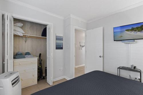 The Lookout: Tranquil Beachfront Condo The Lookout: Tranquil Beachfront Condo