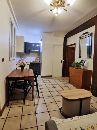 L'Cosy Suite - Charming 2BR in Bagnolet - Location saisonnière - Bagnolet