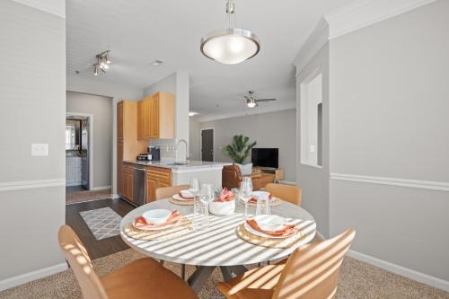 One Bedroom Corporate Apartment Near Research Triangle Park in Durham, USA