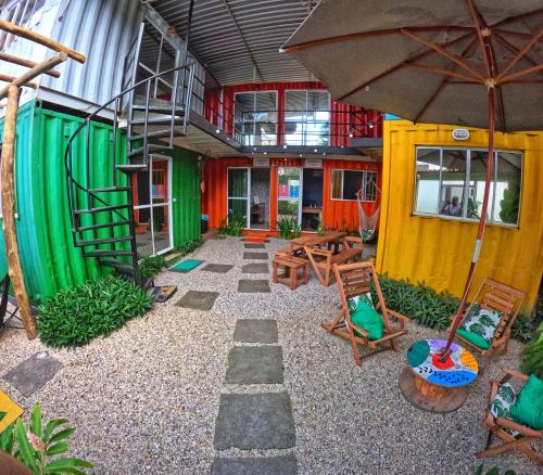 Exterior view, Container Hospedaria Paraty in Paraty