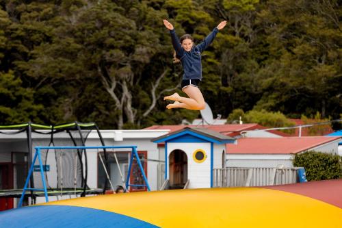 奥阿库尼前10名假日公园酒店