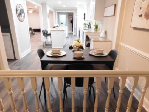 設施, 3 Bedroom Jewel: Luxury with Crystal Pool in 石山