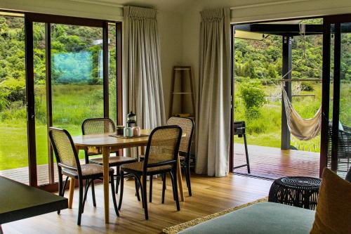 บริการและสิ่งอำนวยความสะดวก, The Barn Cabins & Camp in มาราฮัว