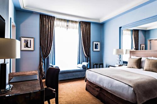 Prince de Galles, a Luxury Collection hotel, Paris