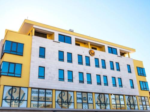 Hostel Sol - image 2