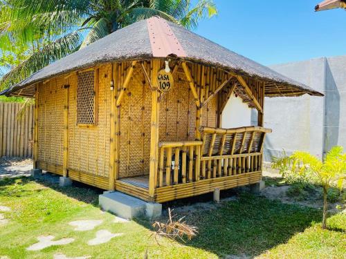 CASA GRACIA'S HOTEL AND RESTAURANT in Roxas