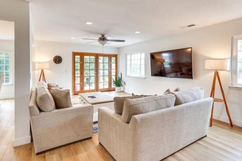 Cozy Home near Beach and Racetrack in Solana Beach, USA