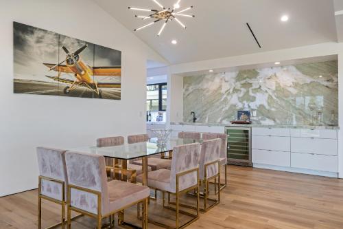 ৎ୭Alta mesa Luxৎ୭ privacy with pool jacuzzi & more